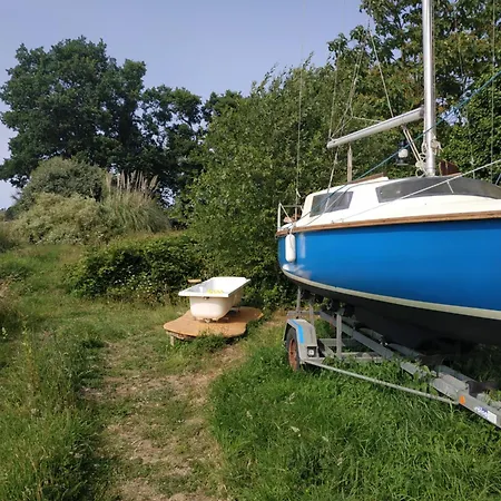 Edel De La Touche Balard Båthotell Val-Couesnon
