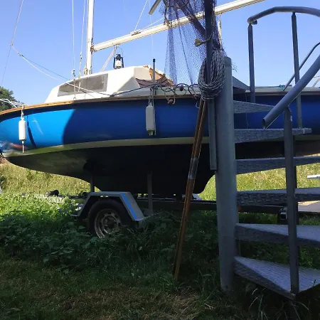 Edel De La Touche Balard *
